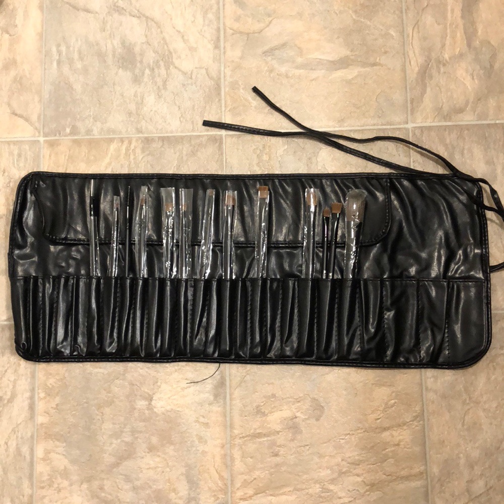 Shany Cosmetics Makeup Fold Out